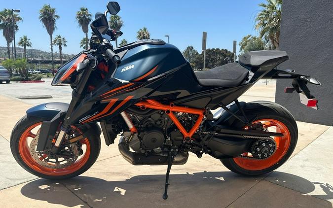 2023 KTM 1290 SUPER DUKE R EVO