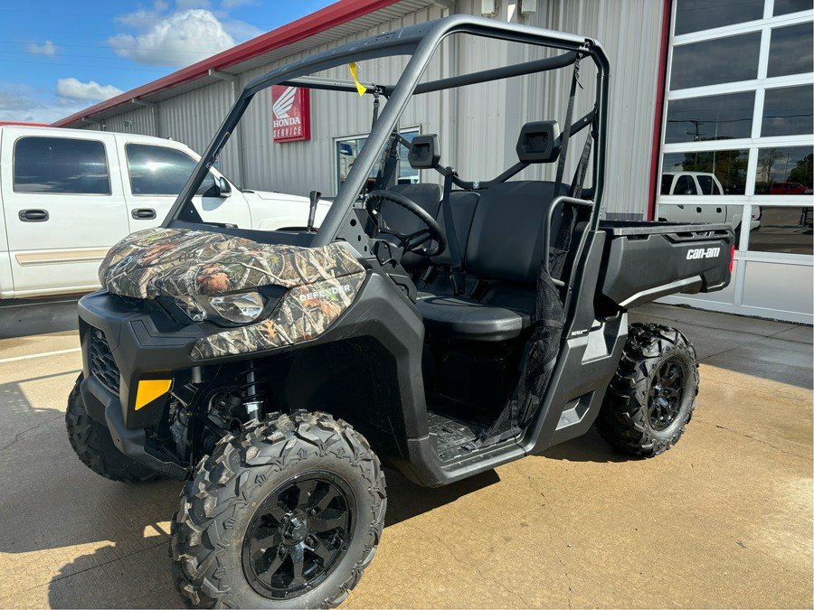 2025 Can-Am™ Defender DPS HD7