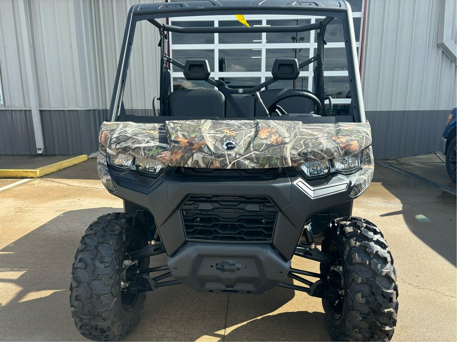 2025 Can-Am™ Defender DPS HD7