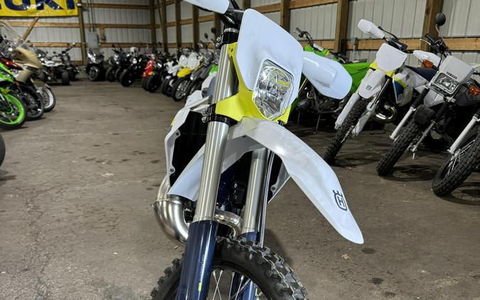 2025 Husqvarna Motorcycles TE 150
