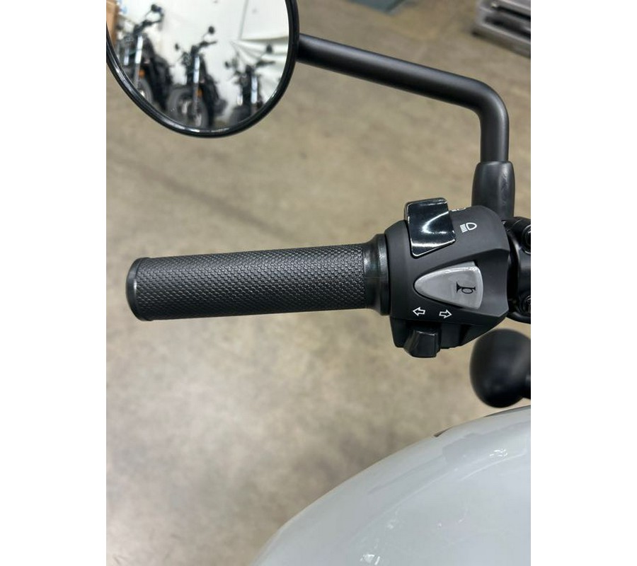 2026 Honda Rebel® 300 E-Clutch