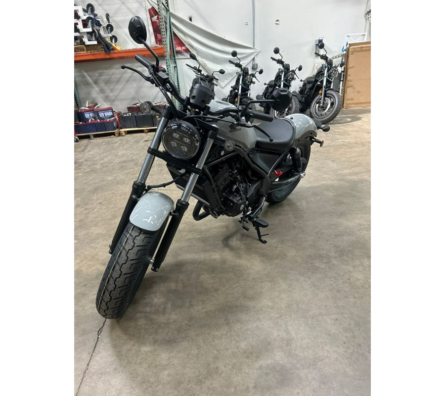 2026 Honda Rebel® 300 E-Clutch