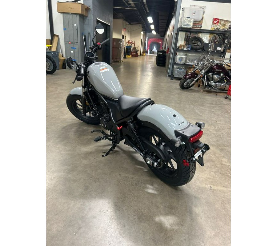 2026 Honda Rebel® 300 E-Clutch