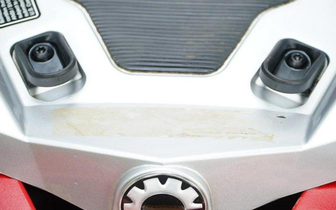 2025 Can-Am® Renegade X mr 1000 R Hyper Silver & Legion Red