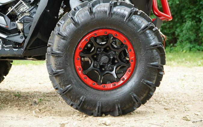 2025 Can-Am® Renegade X mr 1000 R Hyper Silver & Legion Red