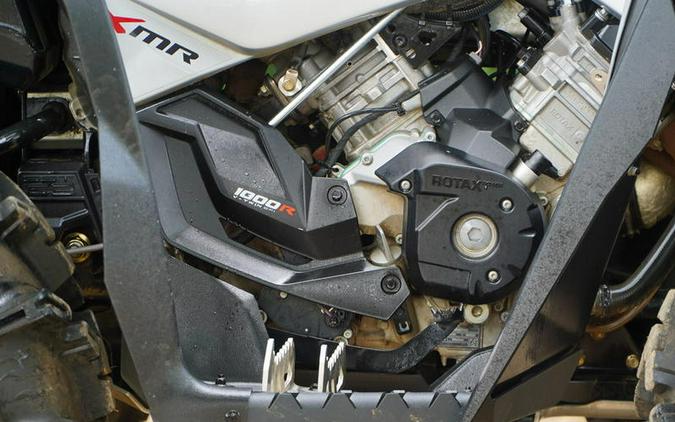 2025 Can-Am® Renegade X mr 1000 R Hyper Silver & Legion Red