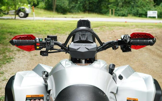 2025 Can-Am® Renegade X mr 1000 R Hyper Silver & Legion Red