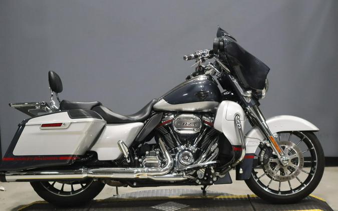 2019 Harley-Davidson CVO Street Glide Charred Steel & Lightening Silver