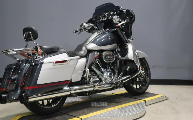 2019 Harley-Davidson CVO Street Glide Charred Steel & Lightening Silver