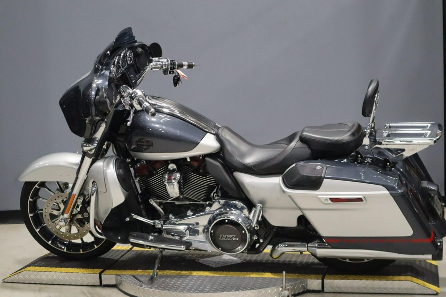 2019 Harley-Davidson CVO Street Glide Charred Steel & Lightening Silver