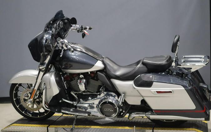 2019 Harley-Davidson CVO Street Glide Charred Steel & Lightening Silver