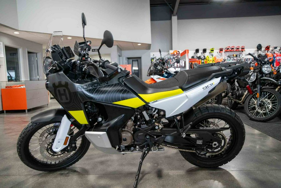 2023 Husqvarna Norden 901