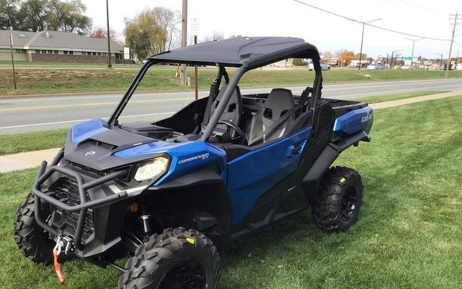 2023 Can-Am® Commander XT 700