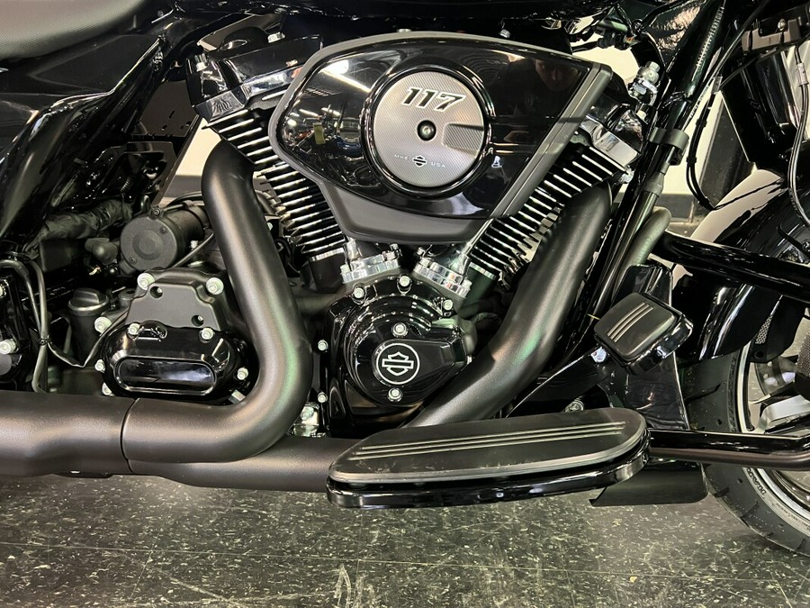 2024 Harley-Davidson Street Glide® Vivid Black FLHX