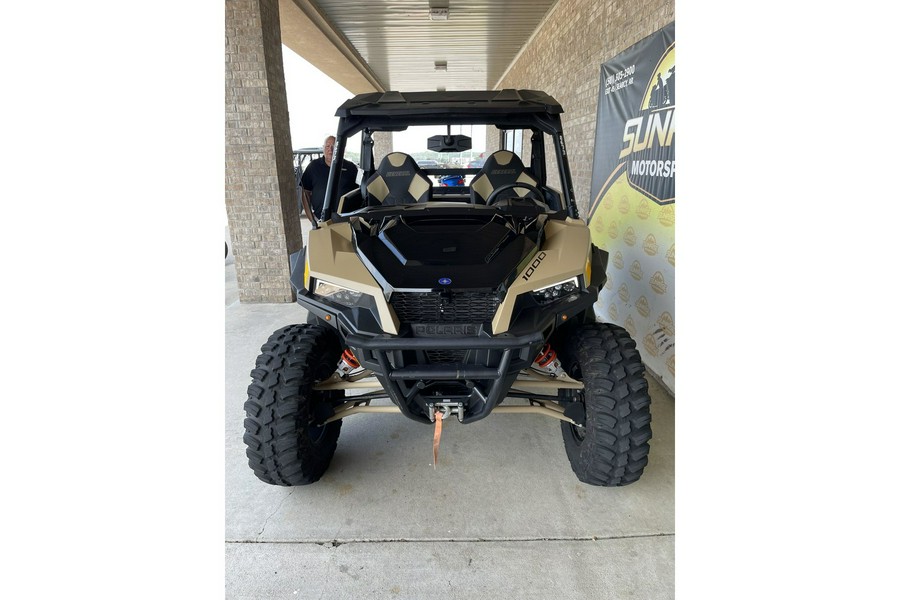 2021 Polaris Industries GENERAL XP 1000 Deluxe Ride Command Matte Military