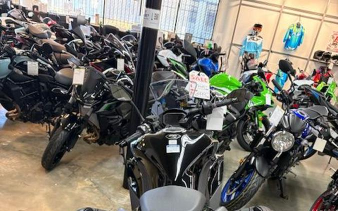 2025 Kawasaki Ninja 1100SX ABS