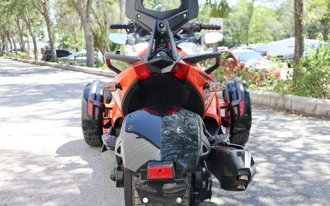 2015 Can-Am Spyder ST-S