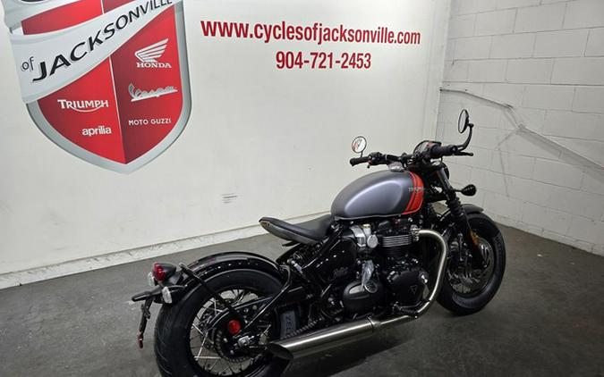 2025 Triumph BONNEVILLE BOBBER