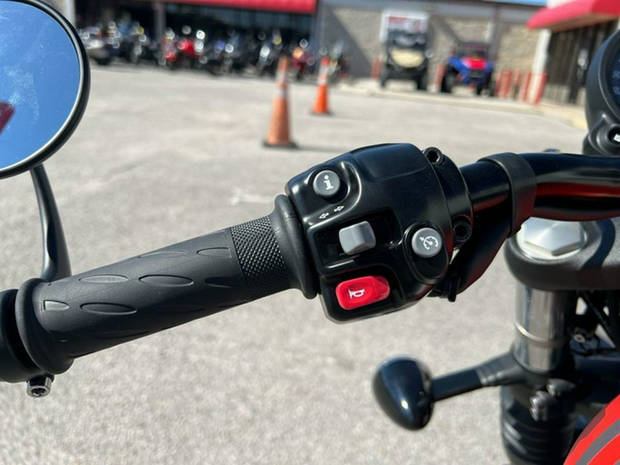 2025 Triumph Bonneville Bobber Matte Graphite/Matte Baja Orange