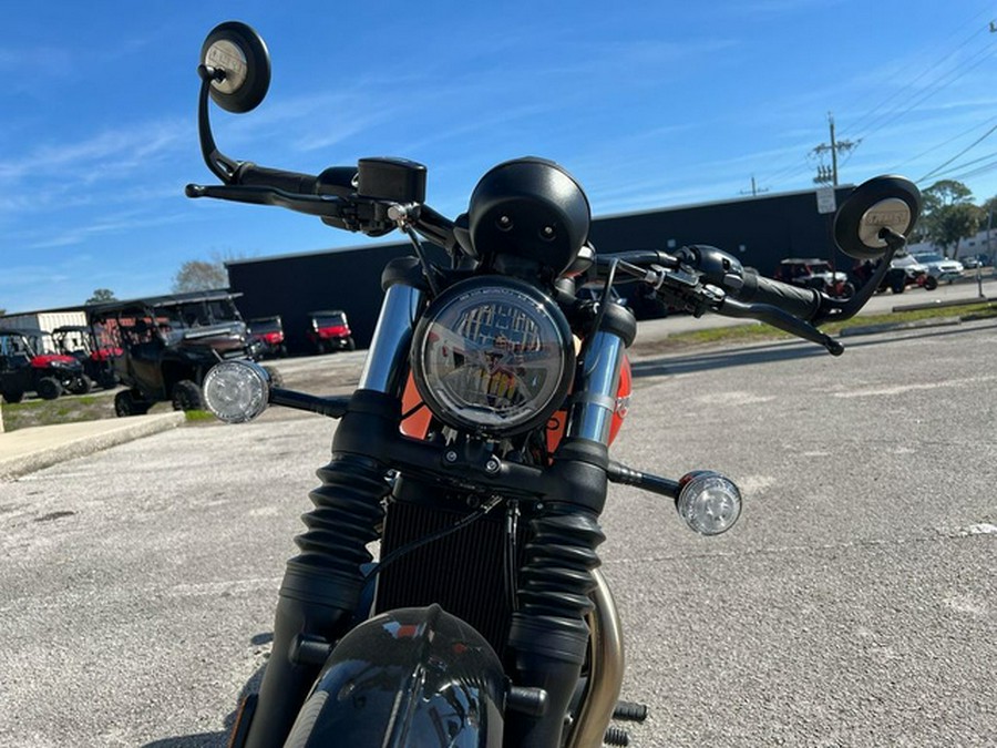 2025 Triumph Bonneville Bobber Matte Graphite/Matte Baja Orange