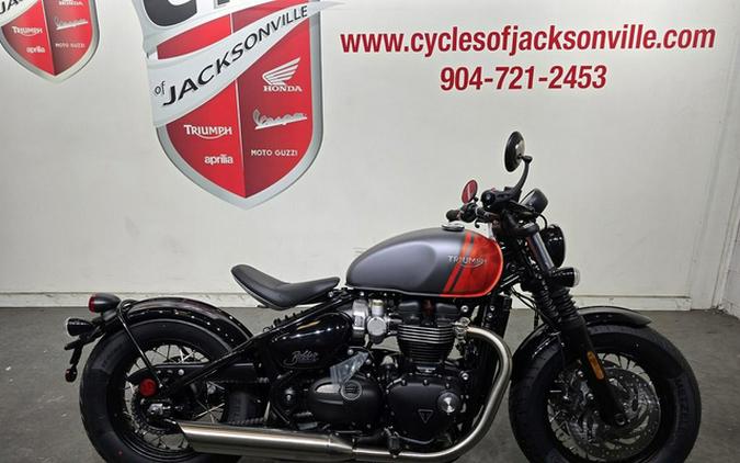 2025 Triumph BONNEVILLE BOBBER