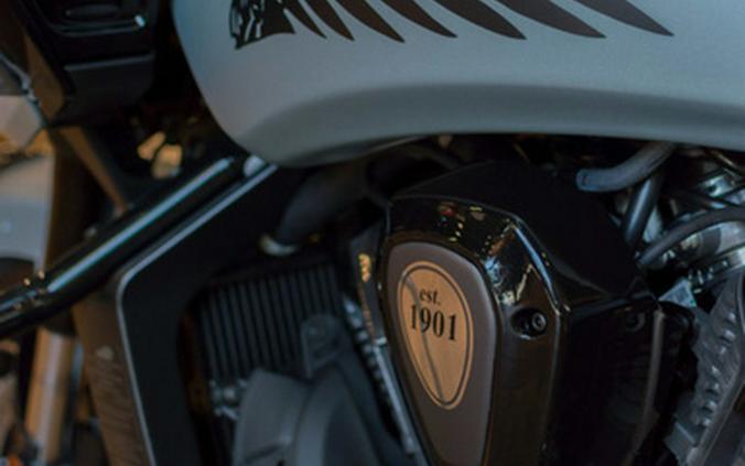 2025 Indian Challenger Dark Horse Frost Silver Smoke