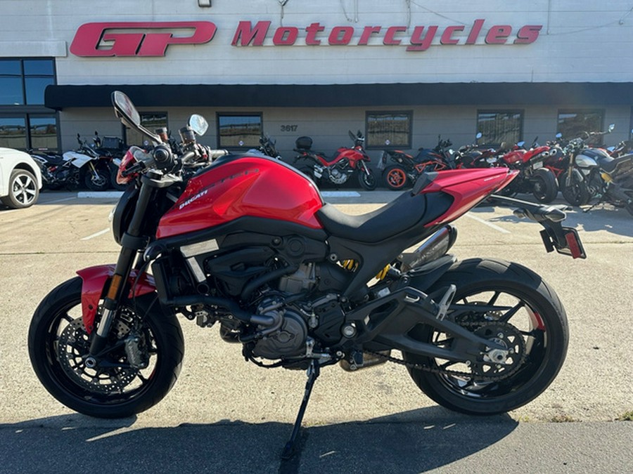 2024 Ducati MONSTER PLUS