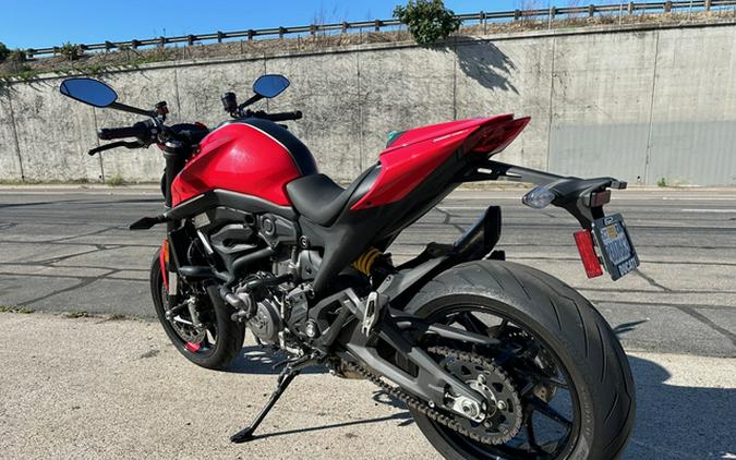 2024 Ducati MONSTER PLUS