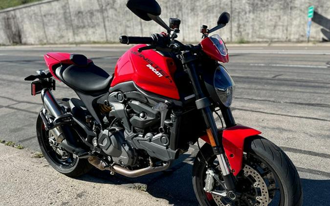 2024 Ducati MONSTER PLUS