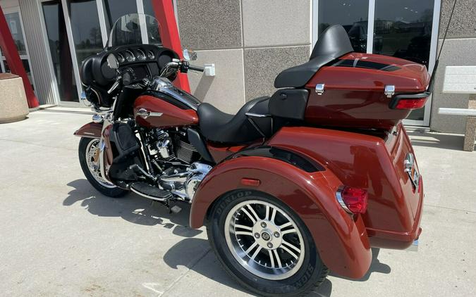 FLHTCUTG 2024 Tri Glide Ultra