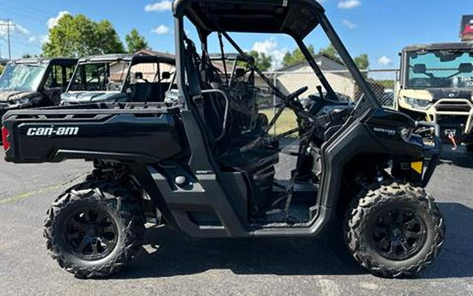 2024 Can-Am Defender XT HD9