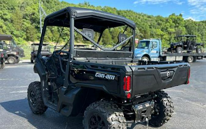 2024 Can-Am Defender XT HD9