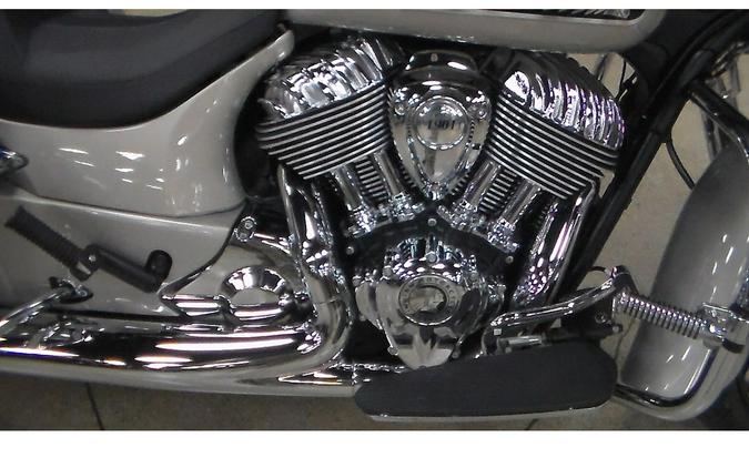 2022 Indian Motorcycle CHIEFTAIN LIMITED, SILVER QUARTZ MTLC, 49ST Limited
