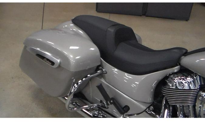 2022 Indian Motorcycle CHIEFTAIN LIMITED, SILVER QUARTZ MTLC, 49ST Limited