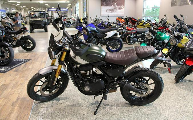 2025 Triumph Scrambler 400 X Matte Khaki Green / Fusion White