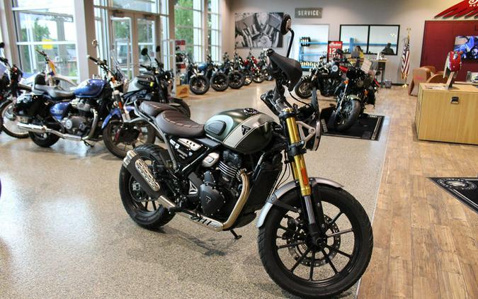 2025 Triumph Scrambler 400 X Matte Khaki Green / Fusion White