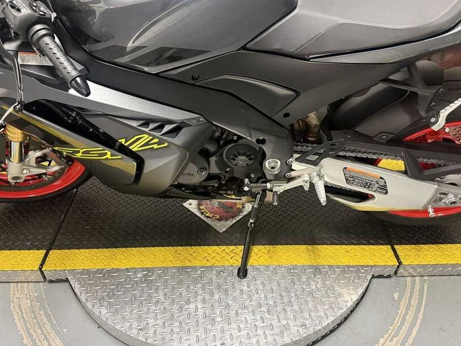 2027 Aprilia® RSV4 1100