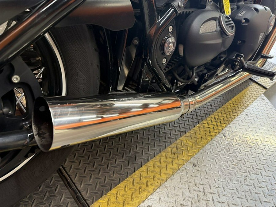 2022 Triumph Bonneville Bobber Matt Storm GreyMatt Ironstone