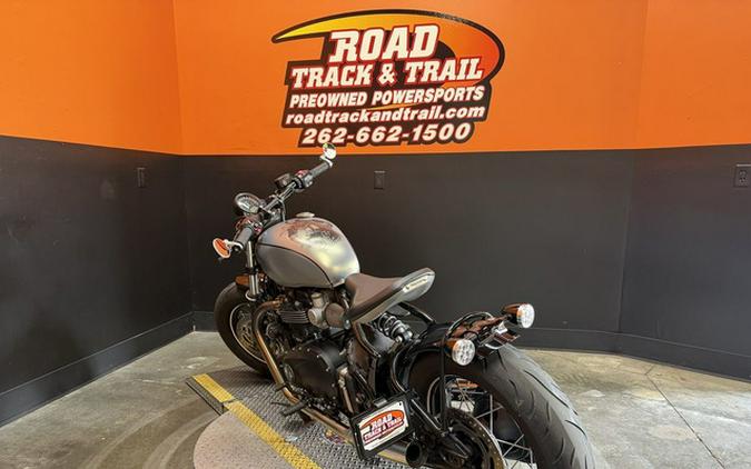 2022 Triumph Bonneville Bobber Matt Storm GreyMatt Ironstone
