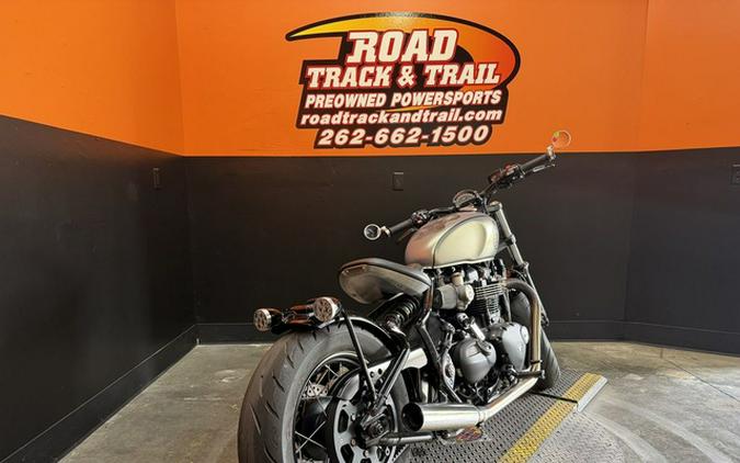 2022 Triumph Bonneville Bobber Matt Storm GreyMatt Ironstone