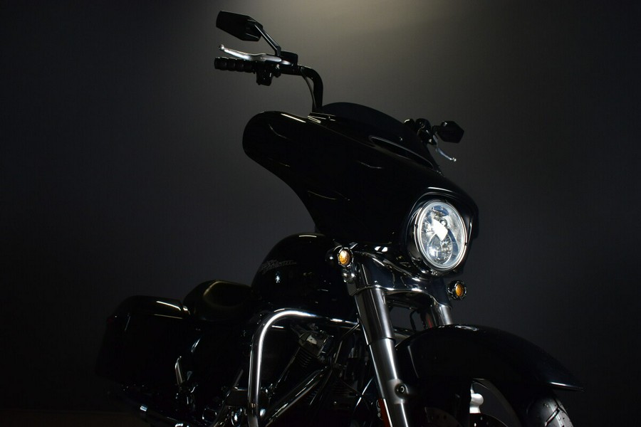2017 Harley-Davidson Street Glide Special