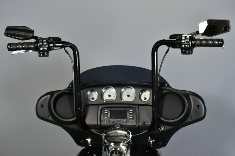 2017 Harley-Davidson Street Glide Special