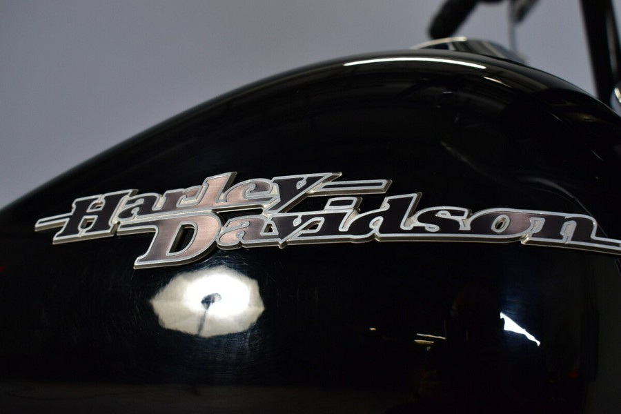 2017 Harley-Davidson Street Glide Special