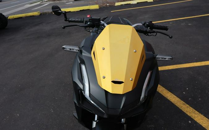 2025 ADV 160 - Honda