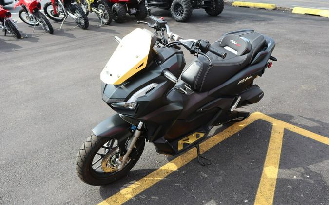 2025 ADV 160 - Honda