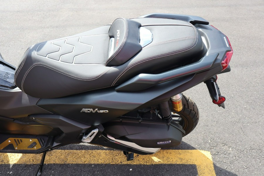 2025 ADV 160 - Honda
