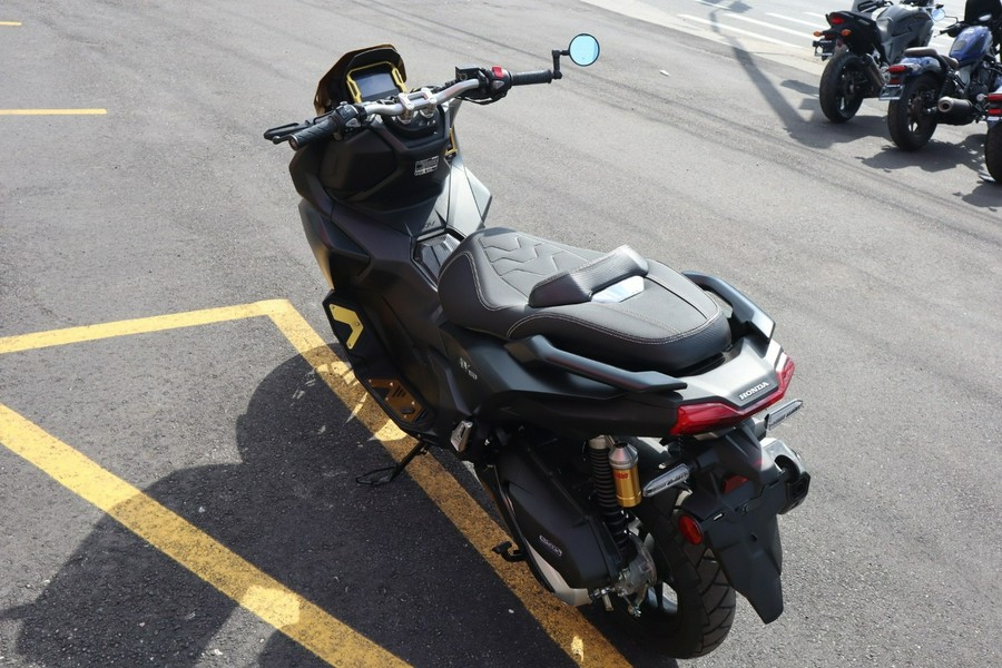 2025 ADV 160 - Honda