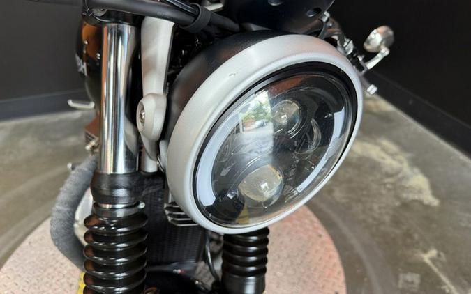 2017 Triumph Street Twin Jet Black