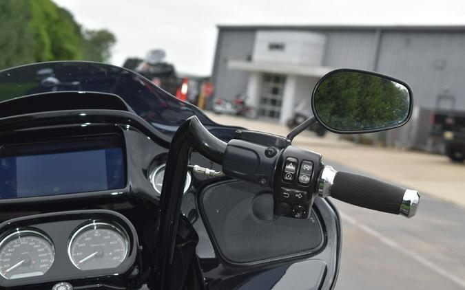 FLTRXS Road Glide Special