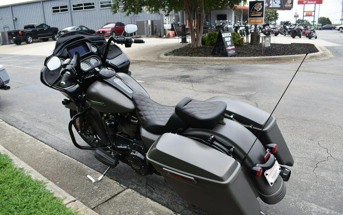 FLTRXS Road Glide Special